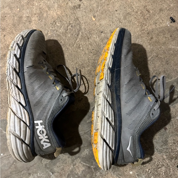 Hoka gaivota used 9,5 men’s - Picture 2 of 3